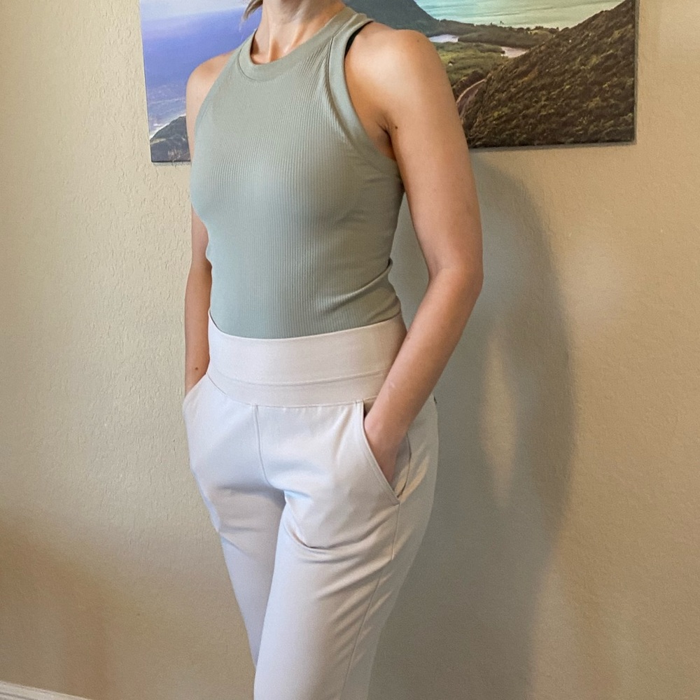 Athleta Renew Seamless racerback tank Small deep fern small
